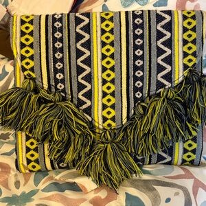 Mud Pie Geometric Yellow and Navy Clutch